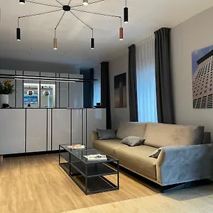 Hotel Niederraeder Hof, Frankfurt am Main